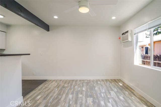 Detail Gallery Image 8 of 22 For 3106 W Victory #C,  Burbank,  CA 91505 - 1 Beds | 1 Baths