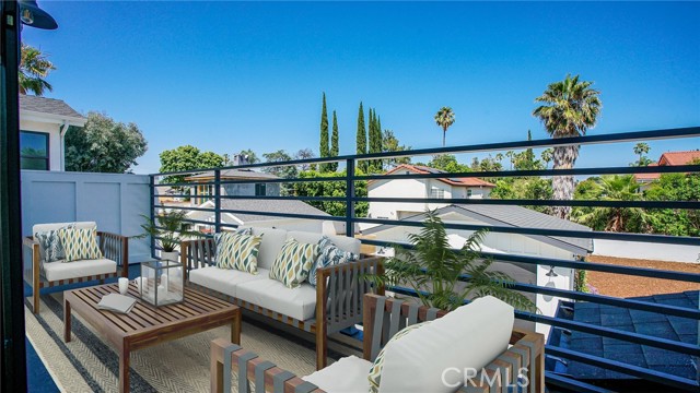 Detail Gallery Image 47 of 68 For 6250 Lindley Ave, Encino,  CA 91316 - 4 Beds | 3/1 Baths