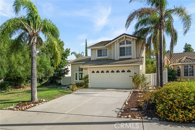 Detail Gallery Image 3 of 50 For 13047 Empty Saddle Ct, Corona,  CA 92883 - 4 Beds | 2/1 Baths