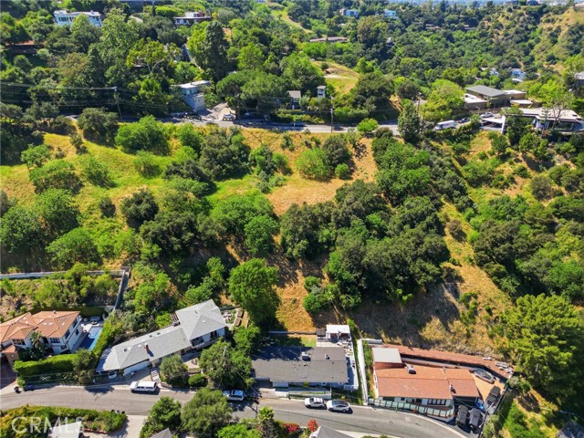 Detail Gallery Image 6 of 9 For 3420 Beverly Glen, Sherman Oaks,  CA 91423 - – Beds | – Baths