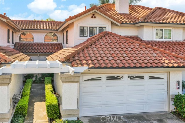 Detail Gallery Image 2 of 30 For 11 Mirabella, Rancho Santa Margarita,  CA 92688 - 2 Beds | 2/1 Baths