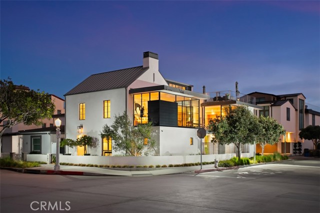 1703 E Ocean Boulevard, Newport Beach CA: https://media.crmls.org/medias/9088eba6-28ab-45ca-8813-7e1368635bd0.jpg