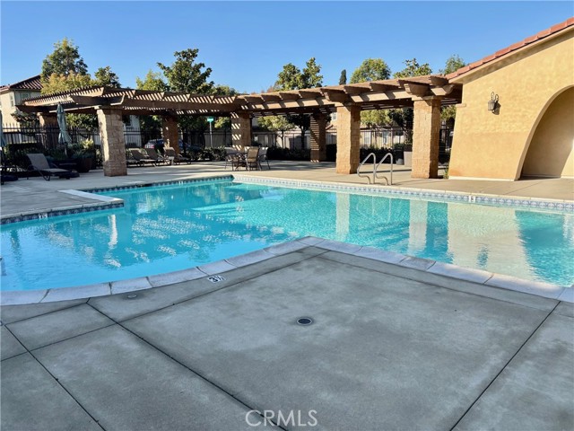 Detail Gallery Image 30 of 33 For 435 Golden Bear Ln, Upland,  CA 91786 - 4 Beds | 2/1 Baths