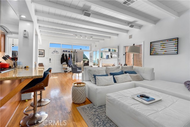 319 29th Street, Manhattan Beach, California 90266, 5 Bedrooms Bedrooms, ,3 BathroomsBathrooms,Residential,Sold,29th,SB22026167