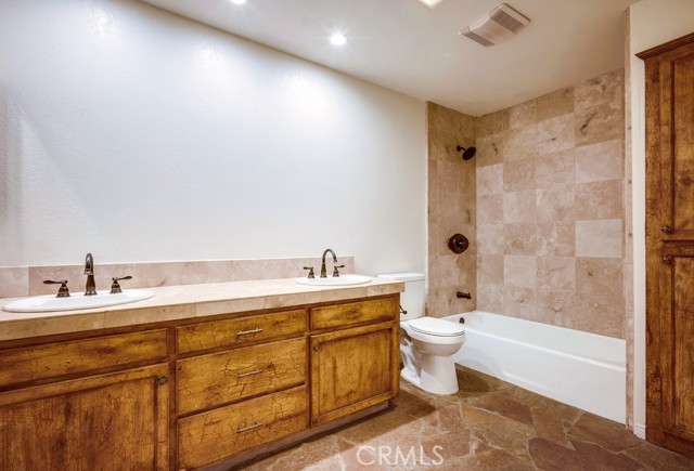 Detail Gallery Image 38 of 73 For 39555 Avenida Bonita, Murrieta,  CA 92562 - 5 Beds | 4 Baths