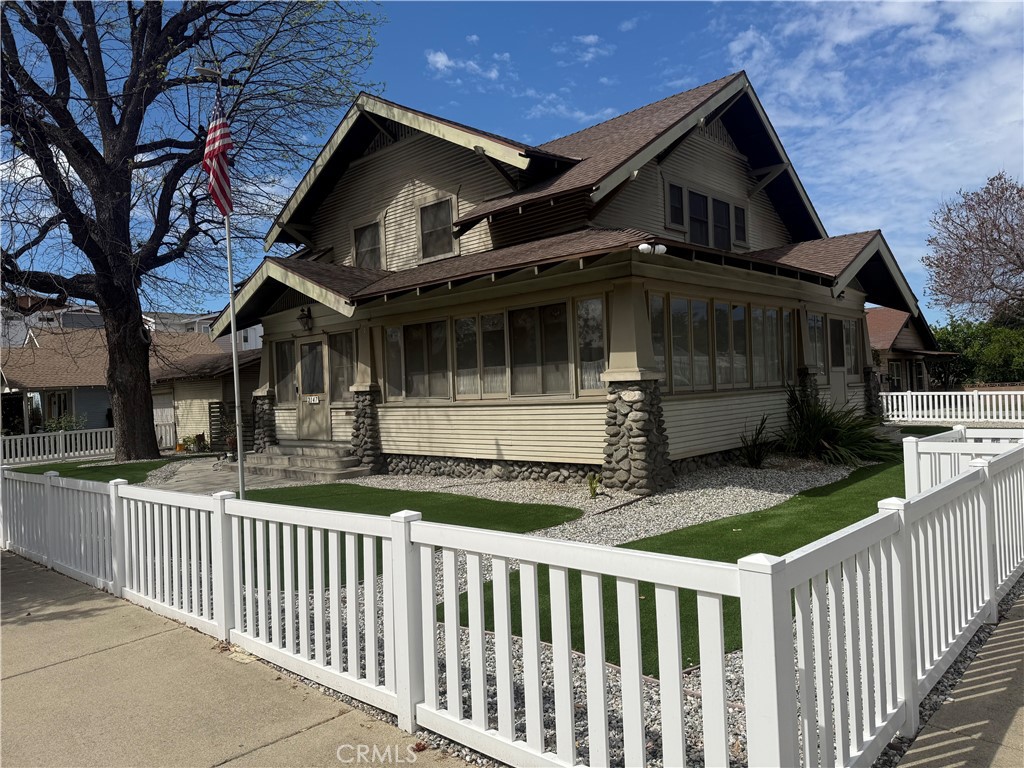 2147 N White
