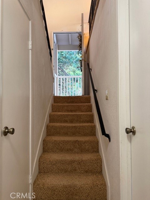 Detail Gallery Image 25 of 34 For 301 Canyon Crest, Lake Arrowhead,  CA 92352 - 3 Beds | 2 Baths