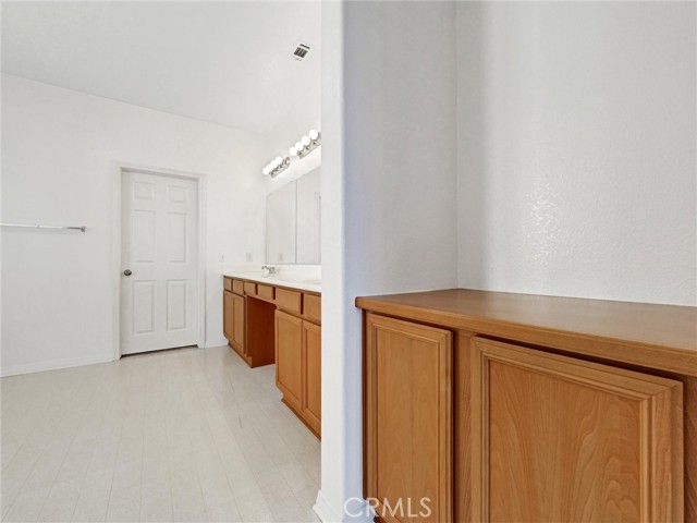 Image 35 of 62 For 7251 Blue Crab Court