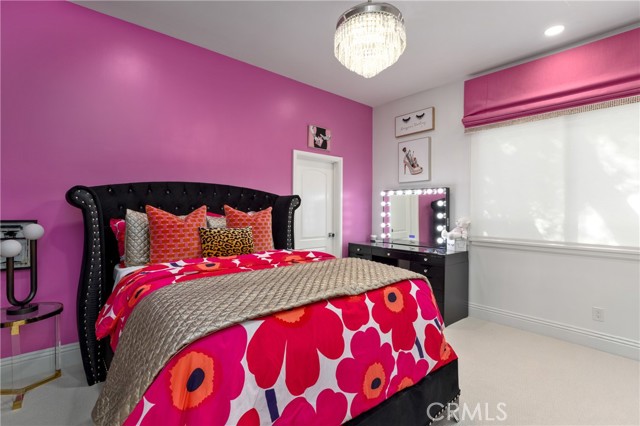 Image 40 of 70 For 8 Palomino  