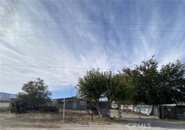 Detail Gallery Image 15 of 16 For 10380 Baker Rd, Lucerne Valley,  CA 92356 - 4 Beds | 2 Baths