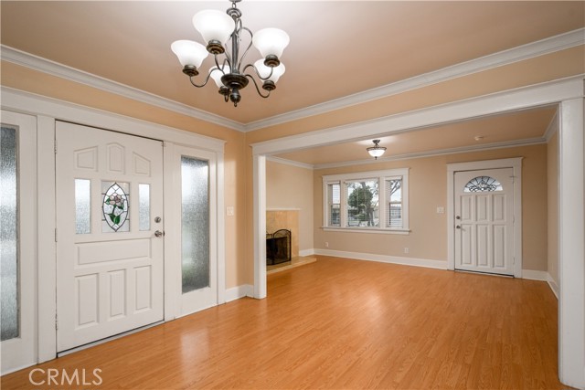 Detail Gallery Image 4 of 41 For 500 Park Pl, La Habra,  CA 90631 - 4 Beds | 2 Baths