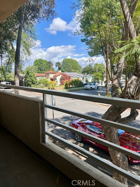 Detail Gallery Image 29 of 32 For 5821 Sylmar Ave #4,  Van Nuys,  CA 91401 - 2 Beds | 2 Baths