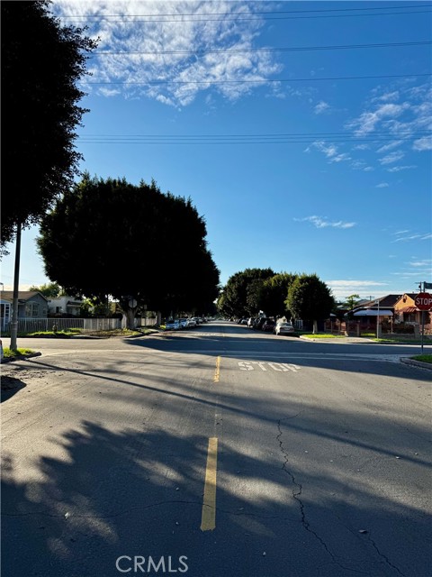 806 E 91st, Los Angeles CA: https://media.crmls.org/medias/908f3bac-42a7-4757-9545-ee00317b4f51.jpg