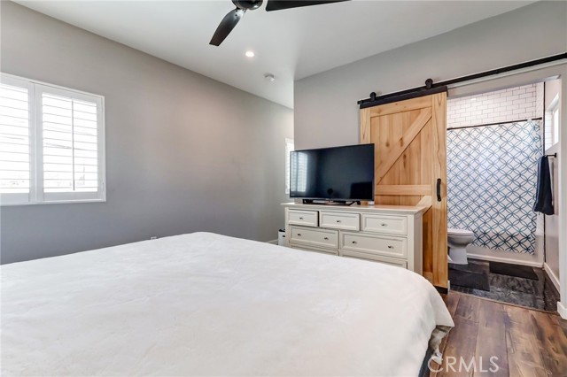 2108 Lemon Avenue, Long Beach CA: https://media.crmls.org/medias/9090124d-a335-4668-8e4d-ee3ef36d4013.jpg