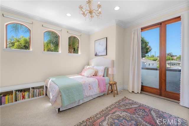 2504 Pine Avenue, Manhattan Beach, California 90266, 5 Bedrooms Bedrooms, ,4 BathroomsBathrooms,Residential,Sold,Pine,SB21208288