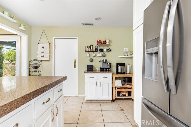 27831 Covington Way, Menifee CA: https://media.crmls.org/medias/9090c2bc-90ae-431c-b6d4-828fa4f48576.jpg