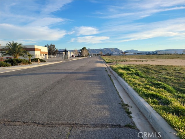 Detail Gallery Image 15 of 21 For 1 Malaki, Apple Valley,  CA 92308 - – Beds | – Baths