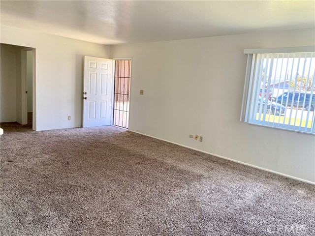 1017 W Prune Avenue, Lompoc CA: https://media.crmls.org/medias/9092d773-1431-415a-8fc1-b74b178e63f5.jpg