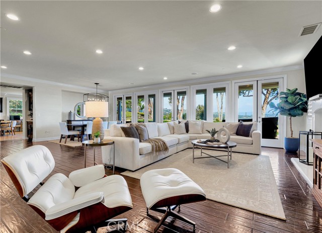 Detail Gallery Image 8 of 74 For 16 Lapis Avenue, Dana Point,  CA 92629 - 5 Beds | 5/1 Baths