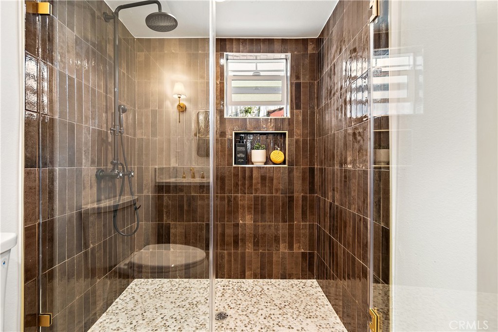 MLS #DW25181566 img 32