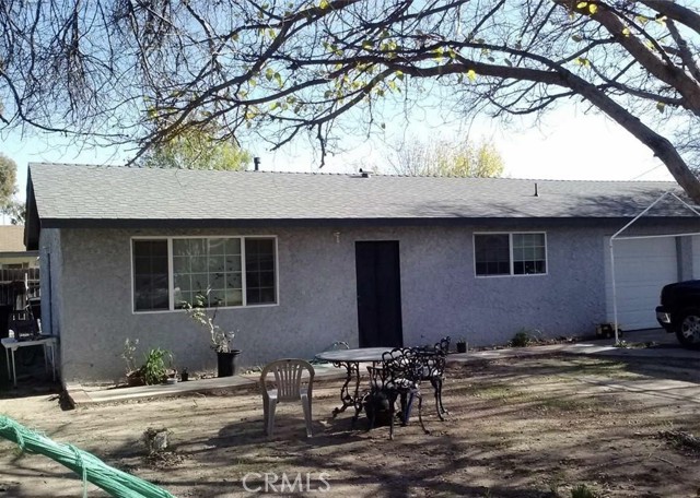 Detail Gallery Image 3 of 7 For 18264 Pine Ave, Fontana,  CA 92335 - – Beds | – Baths