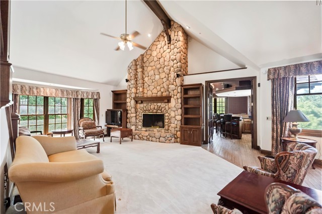 Detail Gallery Image 16 of 75 For 7008 Hawarden Dr, Riverside,  CA 92506 - 6 Beds | 5/1 Baths