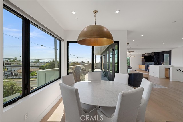 Detail Gallery Image 11 of 48 For 1504 Prospect Ave, Hermosa Beach,  CA 90254 - 4 Beds | 5 Baths