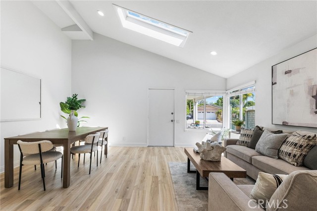 27242 Jardines, Mission Viejo CA: https://media.crmls.org/medias/90943f99-4e6a-4f48-a7f0-30b41c6f7086.jpg