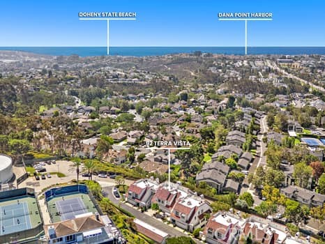 92 Terra Vista, Dana Point CA: https://media.crmls.org/medias/9094c1bc-7743-405c-8e3f-c40a7bad3019.jpg
