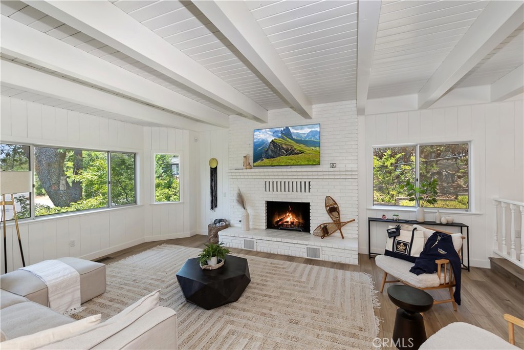 1211 Yellowstone Drive