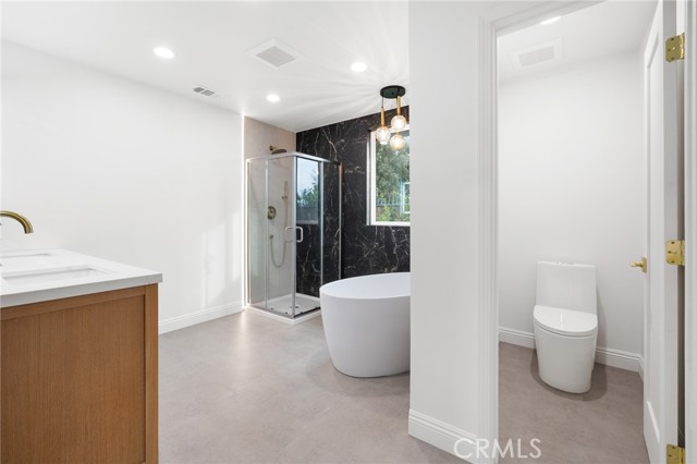 Detail Gallery Image 39 of 61 For 11410 Reseda Bld, Porter Ranch,  CA 91326 - 4 Beds | 3/1 Baths