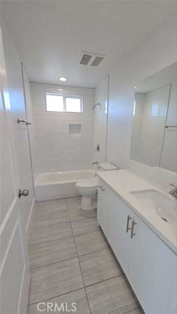 Detail Gallery Image 13 of 23 For 10413 Avalon Bld, Los Angeles,  CA 90003 - 4 Beds | 2 Baths