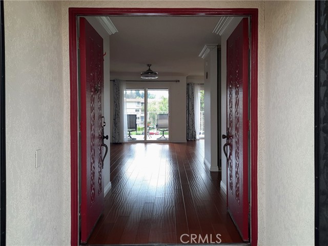 2384 Via Mariposa W, Laguna Woods CA: https://media.crmls.org/medias/90962587-9449-4989-929d-36f597796394.jpg