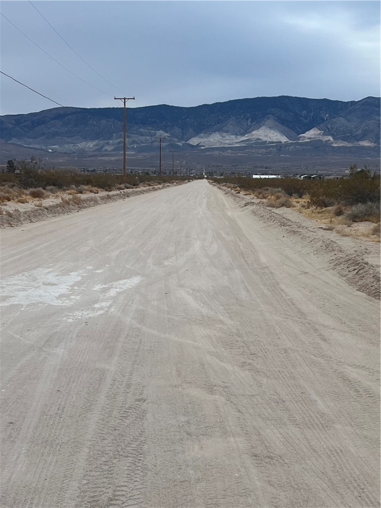 Detail Gallery Image 4 of 5 For 5 Rodeo Rd, Lucerne Valley,  CA 92356 - – Beds | – Baths