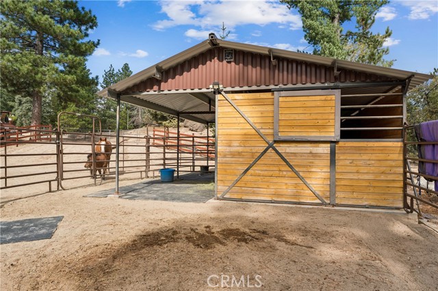 32360 Pine Manor Lane, Running Springs, CA 92382