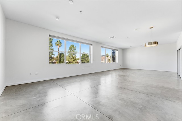 Detail Gallery Image 17 of 30 For 435 W Center Street Promenade, Anaheim,  CA 92805 - 2 Beds | 2 Baths