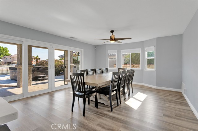 Detail Gallery Image 12 of 54 For 14374 Ironsides Ln, Helendale,  CA 92342 - 3 Beds | 3 Baths