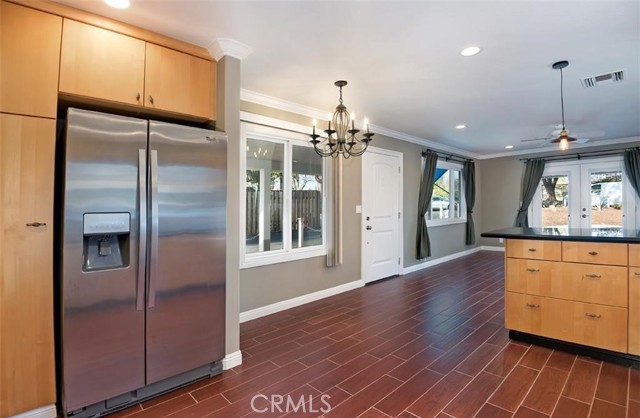 Detail Gallery Image 11 of 47 For 1392 Mardick Rd, Santa Ana,  CA 92705 - 3 Beds | 2/1 Baths