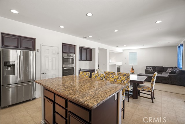 3223 W Avenue J7, Lancaster CA: https://media.crmls.org/medias/9097fd90-6fe0-4502-9c24-de97d98582ec.jpg