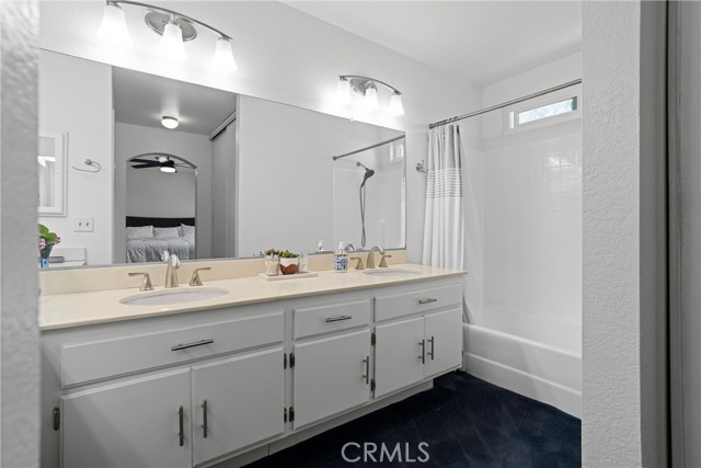 1605 Kings Road, Palmdale CA: https://media.crmls.org/medias/90980ed4-154d-4768-aa1d-3e6d5ab0c58a.jpg