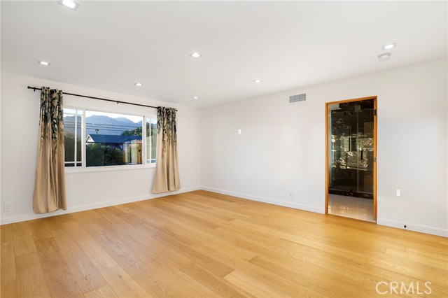 Detail Gallery Image 26 of 47 For 9742 Farralone, Chatsworth,  CA 91311 - 4 Beds | 3/1 Baths