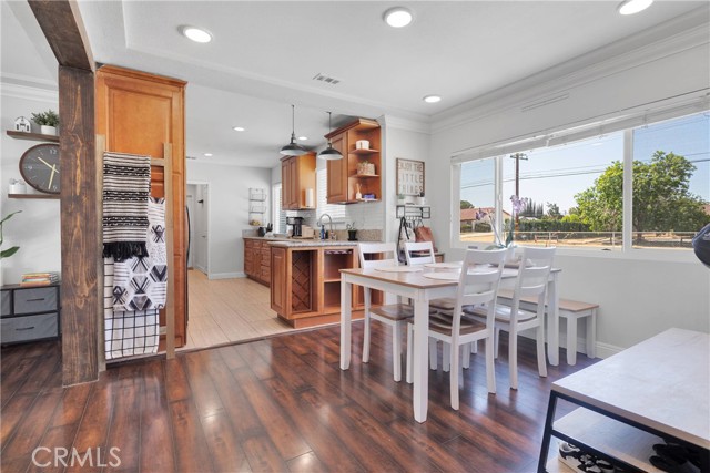 19545 Seneca Road, Apple Valley CA: https://media.crmls.org/medias/9098e086-81d8-478e-9767-bc3f00d7dbeb.jpg