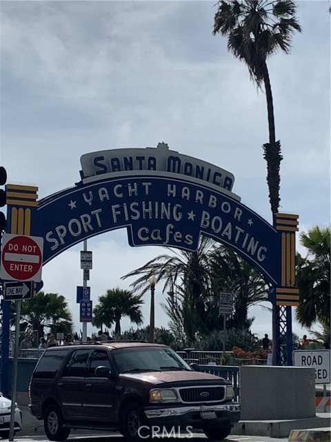 Santa Monica Pier nearby