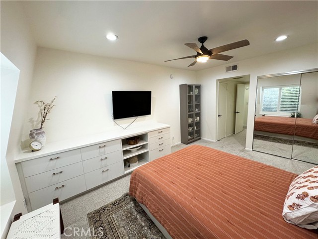 Detail Gallery Image 15 of 23 For 14315 Riverside Dr #207,  Sherman Oaks,  CA 91423 - 2 Beds | 2 Baths