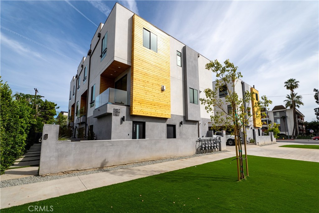 MLS #SR25249934 image #1