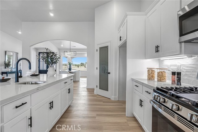 Detail Gallery Image 16 of 38 For 21035 Forest Glen, Madera,  CA 93638 - 4 Beds | 3 Baths