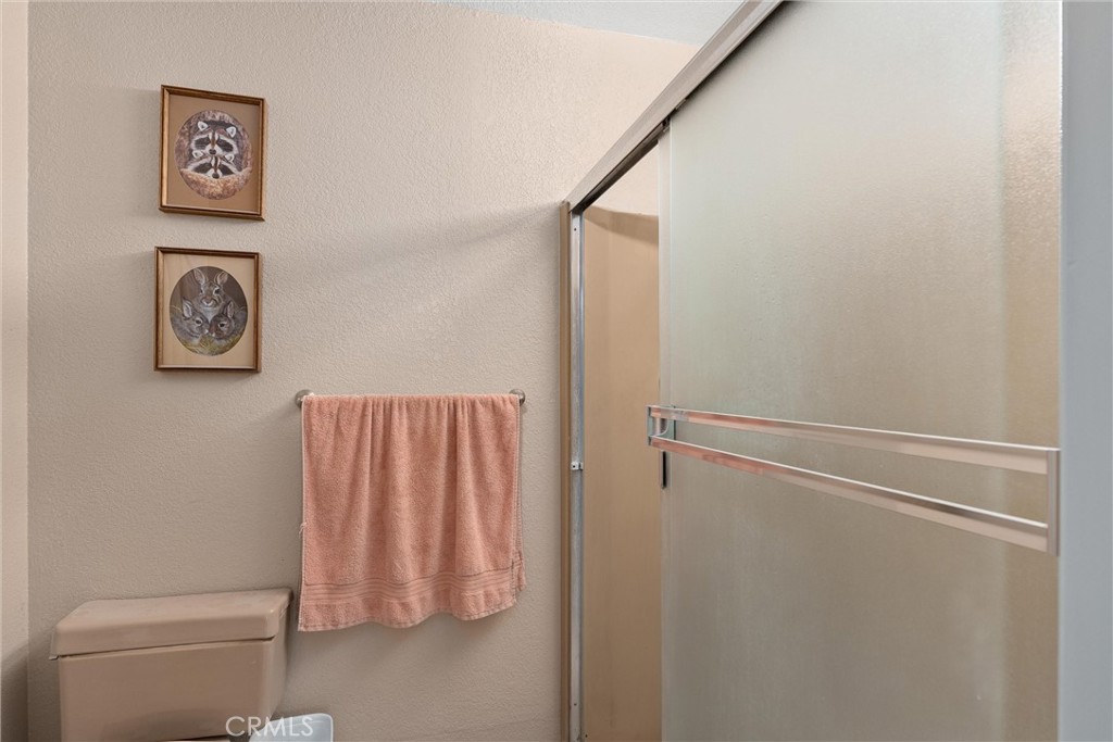 https://media.crmls.org/medias/909cb582-2f62-4538-a944-bc924193a227.jpg?preset=X-Large