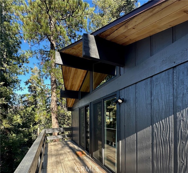 Detail Gallery Image 11 of 31 For 2484 Pine Dr, Running Springs,  CA 92382 - 2 Beds | 1 Baths