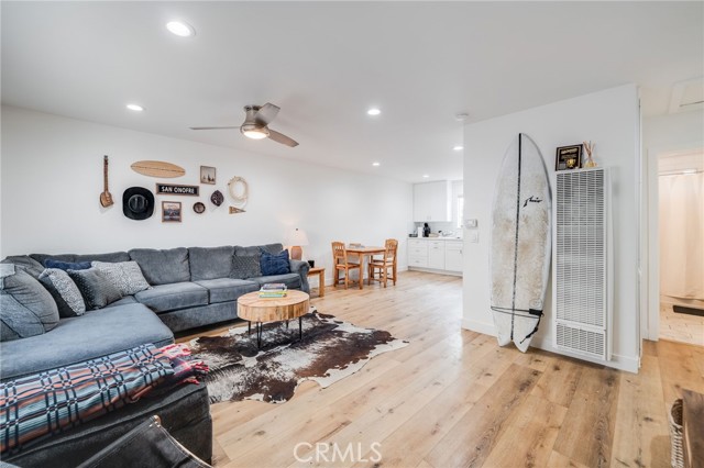 129 Avenida Rosa, San Clemente CA: https://media.crmls.org/medias/909d300d-ed18-4b6a-8097-baae7887a757.jpg