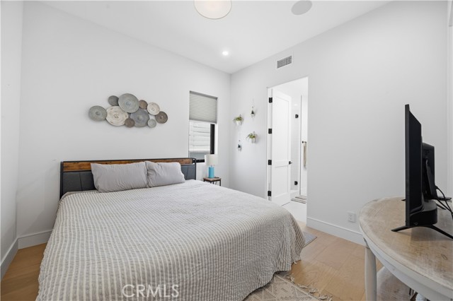 Detail Gallery Image 33 of 41 For 2504 Fisk Ln, Redondo Beach,  CA 90278 - 4 Beds | 3/1 Baths